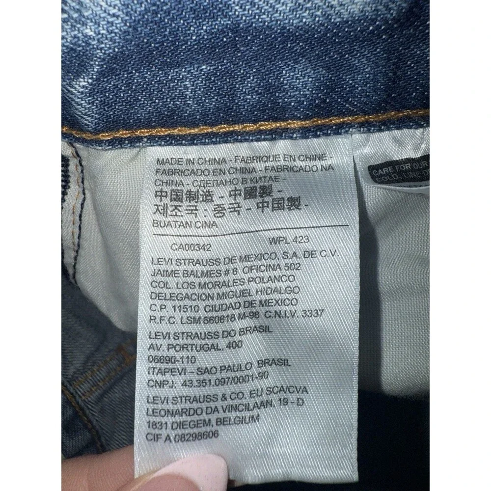 Levis product pair